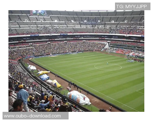 浦东机场与虹口足球场周边交通便利性及旅游资源深度探讨